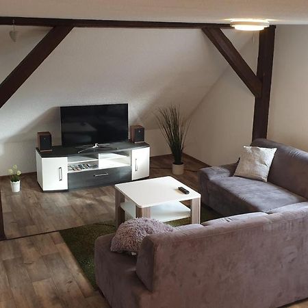 Haesselhof - 80Qm Ferienwohnung Im Zentrum Von Bad Liebenwerda Buitenkant foto